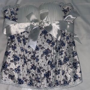 Vintage floral corset